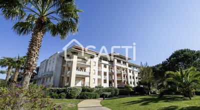Myriam et Bernard MARINO SAFTI IMMOBILIER à Fréjus