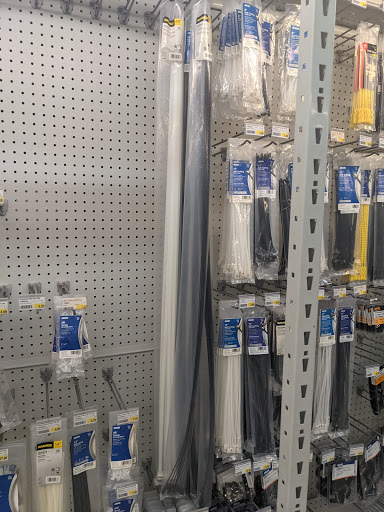 Marine Supply Store «West Marine», reviews and photos, 30060 S River Rd, Harrison Charter Township, MI 48045, USA