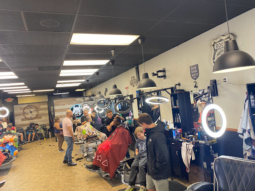 Barber Shop «Razor Sharp Cutz Barber Shop», reviews and photos, 459 Plaza Dr, Eustis, FL 32726, USA