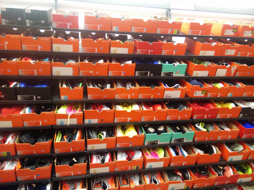 Sporting Goods Store «Nike Factory Store», reviews and photos, 447 Great Mall Dr #484, Milpitas, CA 95035, USA