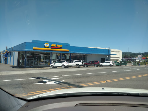 Auto Parts Store «NAPA Auto Parts - Beaverton Auto Parts», reviews and photos, 12050 SW Canyon Rd, Beaverton, OR 97005, USA