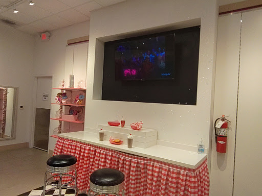 Bicycle Store «Sun & Ski», reviews and photos, 303 Memorial City Mall #326, Houston, TX 77024, USA