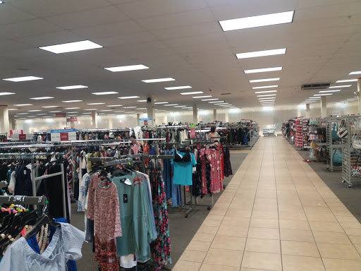 Clothing Store «Burlington Coat Factory», reviews and photos, 600 Northtown Dr, Blaine, MN 55434, USA