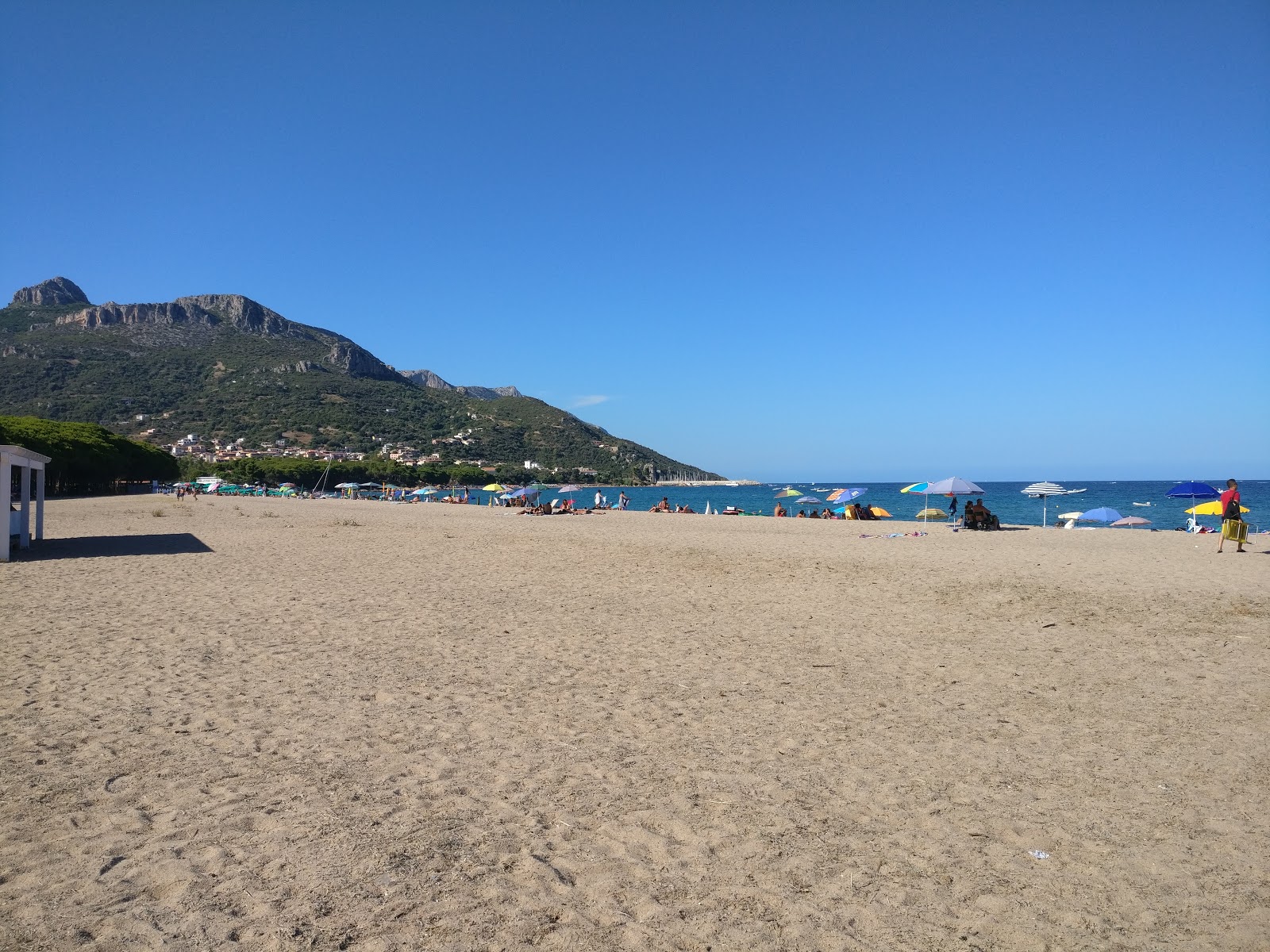 Foto de Spiaggia di Pollu II - lugar popular entre os apreciadores de relaxamento