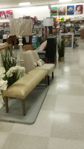 Department Store «T.J. Maxx», reviews and photos, 2150 N. Bellflower Blvd, Long Beach, CA 90815, USA