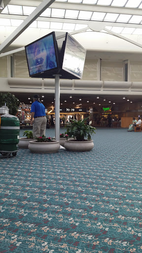 Department Store «Bon-Ton», reviews and photos, 443 E Main St, Westfield, MA 01085, USA