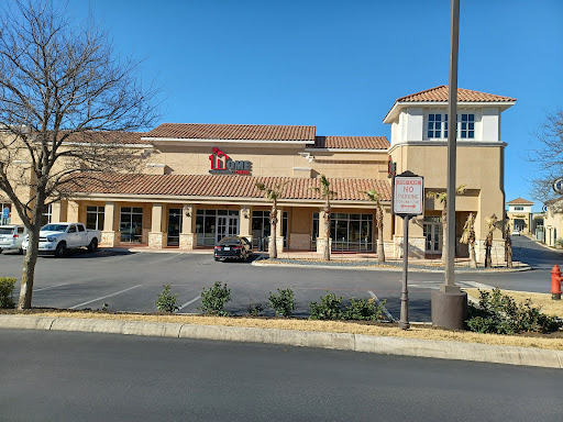 Consignment Shop «Home Consignment Center - San Antonio», reviews and photos, 17603 La Cantera Pkwy #130, San Antonio, TX 78257, USA