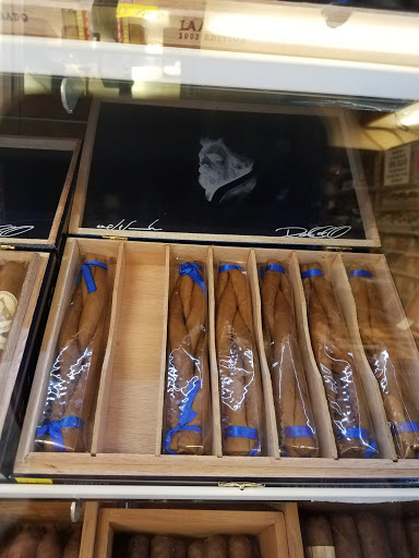 Tobacco Shop «Cigar World», reviews and photos, 735 NJ-17, Ramsey, NJ 07446, USA