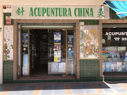 Imagen del negocio El Bosque Natural (Hebolario & Acunpuntura China) en Fuengirola, Málaga
