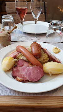 Choucroute d'Alsace du Restaurant de spécialités alsaciennes Caveau Morakopf à Niedermorschwihr - n°19