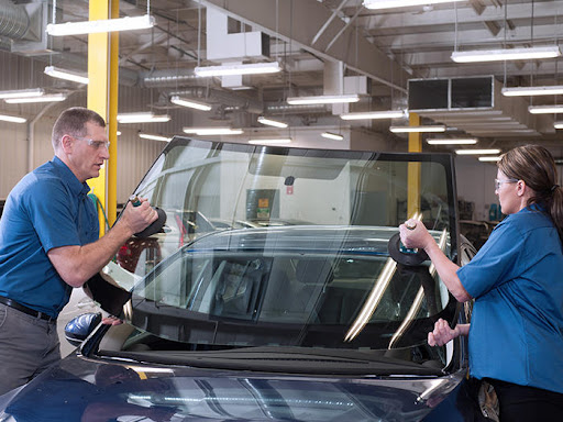 Auto Body Shop «Elkhorn Collision Center», reviews and photos, 245 Oconnor Dr, Elkhorn, WI 53121, USA