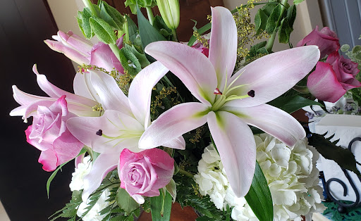 Florist «Paradise Florist», reviews and photos, 1742 W Algonquin Rd, Hoffman Estates, IL 60192, USA