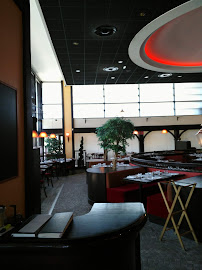 Atmosphère du Restaurant La Taverne à Saint-Gervais-la-Forêt - n°17