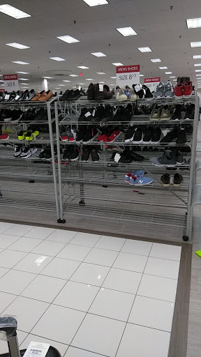 Clothing Store «Burlington Coat Factory», reviews and photos, 271 Cottage Grove Rd, Bloomfield, CT 06002, USA