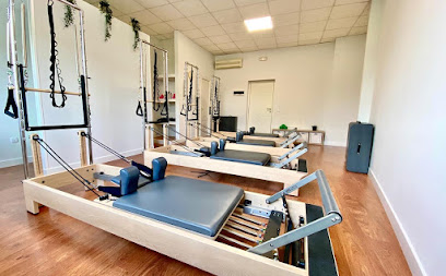 Fisioterapia & Pilates W.Clinic Moralzarzal - C. Marqués de Santillana, 18, Local 13, 28411 Moralzarzal, Madrid, Spain