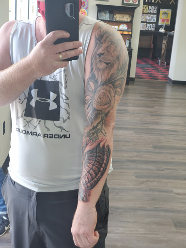 Explore lining tattoo ideas, creative tattoo ideas in Dayton, available at 33 Lions Tattoo
