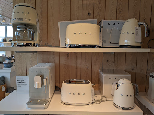 Furniture Store «Crate and Barrel», reviews and photos, 1102 Commons Dr, Geneva, IL 60134, USA