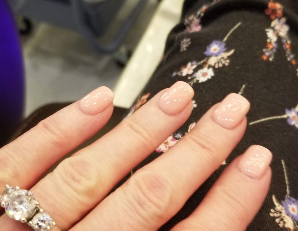 The Nail Lounge 77845