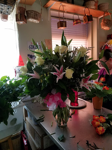 Florist «Ribbons & Roses Flowers», reviews and photos, 151 Chestnut St, Brentwood, CA 94513, USA