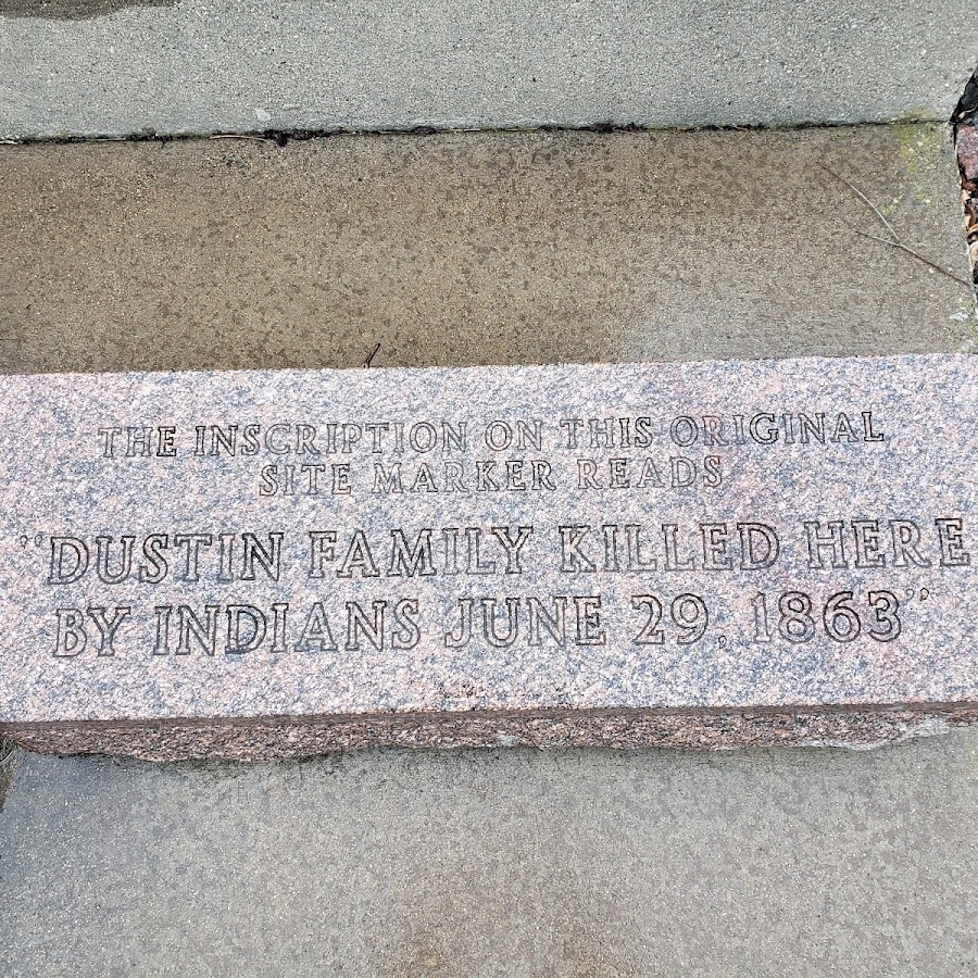The Dustin Family Memorial - Historical Marker