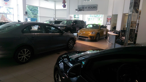 Volkswagen Dealer «DCH Volkswagen of Freehold», reviews and photos, 4360 U.S. 9, Freehold, NJ 07728, USA