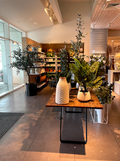 Furniture Store «Crate and Barrel», reviews and photos, 21710 Hawthorne Blvd, Torrance, CA 90503, USA