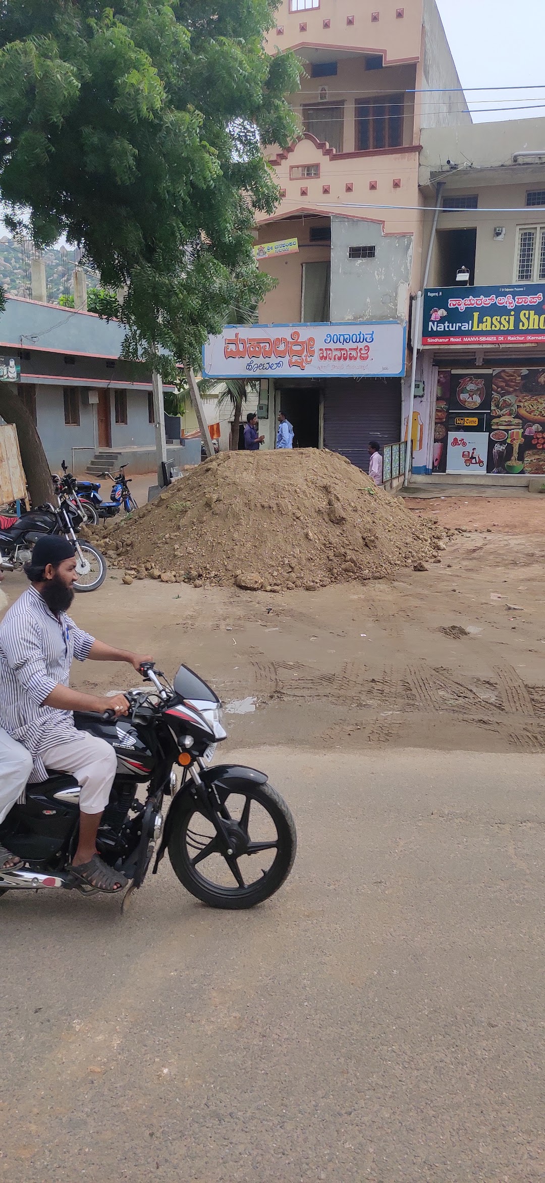 ಮಹಾಲಕ್ಷ್ಮಿ ಲಿಂಗಾಯತ ಖಾನಾವಳಿ
