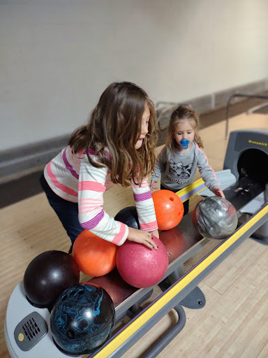 American Restaurant «Lakeside Entertainment», reviews and photos, Blue Star Memorial Hwy, South Haven, MI 49090, USA