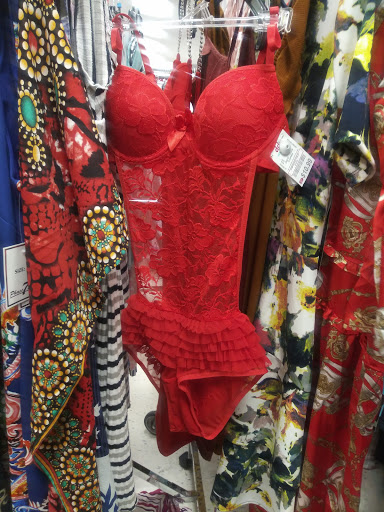 Shopping Mall «Vallejo Plaza Shopping Center», reviews and photos, 3325 Sonoma Blvd, Vallejo, CA 94590, USA