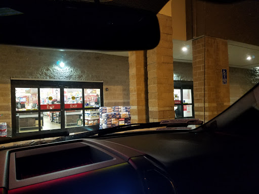 Grocery Store «Smart & Final Extra!», reviews and photos, 250 E 10th St, Gilroy, CA 95020, USA