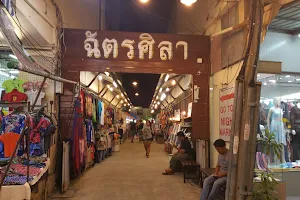 Chatsila Night Market image