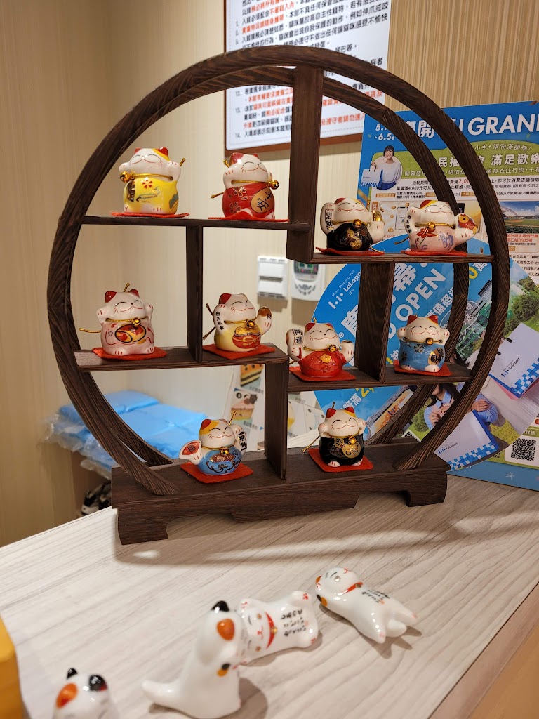 貓樂貓咖啡 LaLaport 台中店 的照片