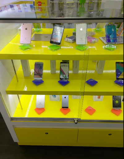 Mobile Phone Repair Shop «O2 Wireless cell phone repair @ sales», reviews and photos, 1378 E Edinger Ave, Santa Ana, CA 92705, USA