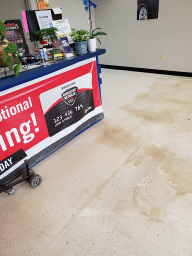 Tire Shop «Tire, Lube, and Car Care», reviews and photos, 1005 US-17 BUS b, Elizabeth City, NC 27909, USA