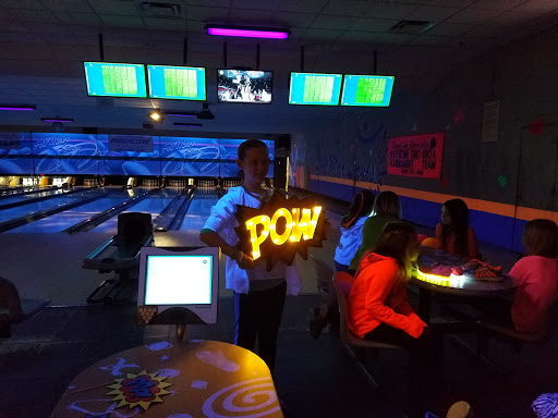 Bowling Alley «Al-Mar Lanes», reviews and photos, 1010 N Main St, Bowling Green, OH 43402, USA