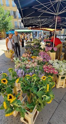 Le Marché Aux Fleurs à Aix-en-Provence