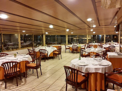 La Goleta Salou Restaurant - Carrer de la Gavina, 2, 43840 Salou, Tarragona, Spain