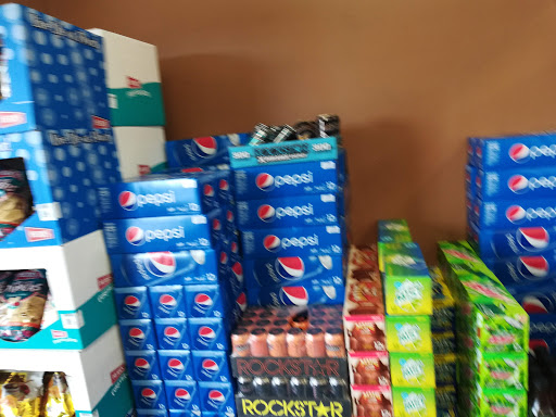 Grocery Store «Grocery Outlet Bargain Market», reviews and photos, 1130 Chester Pike, Sharon Hill, PA 19079, USA