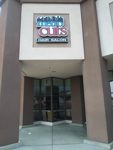 Beauty Salon «Visalia Metro Cuts», reviews and photos, 2121 N Dinuba Blvd, Visalia, CA 93291, USA