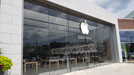 Computer Store «Apple Eton», reviews and photos, 28849 Chagrin Blvd, Woodmere, OH 44122, USA