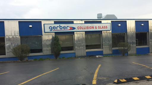 Auto Body Shop «Gerber Collision & Glass», reviews and photos, 801 N State St, Elgin, IL 60123, USA