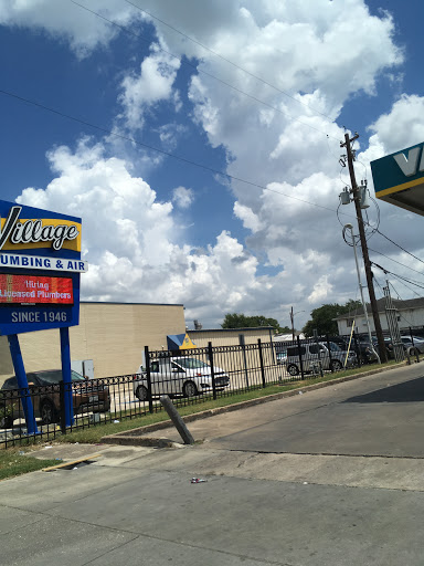 Plumber «Village Plumbing & Air», reviews and photos, 5403 Kirby Dr, Houston, TX 77005, USA