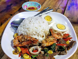 อิ่มอร่อยบุญบันดาล