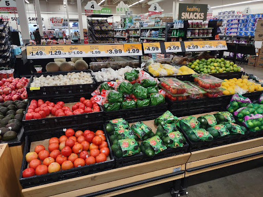 Grocery Store «Grocery Outlet Bargain Market», reviews and photos, 130 Nut Tree Pkwy, Vacaville, CA 95687, USA