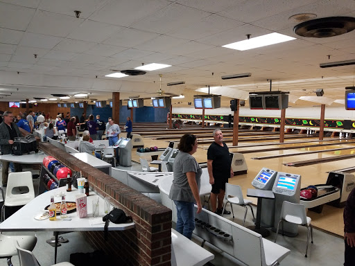 Bowling Alley «Wood Dale Bowl», reviews and photos, 155 E Irving Park Rd, Wood Dale, IL 60191, USA