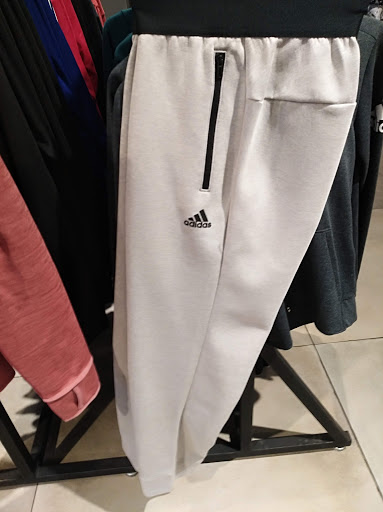 Stores to buy men's tracksuits Mendoza