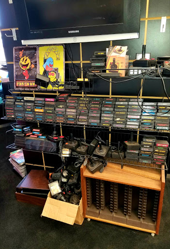 Video Game Store «Video Game Wizards - Molalla OR», reviews and photos, 125 E Main St, Molalla, OR 97038, USA