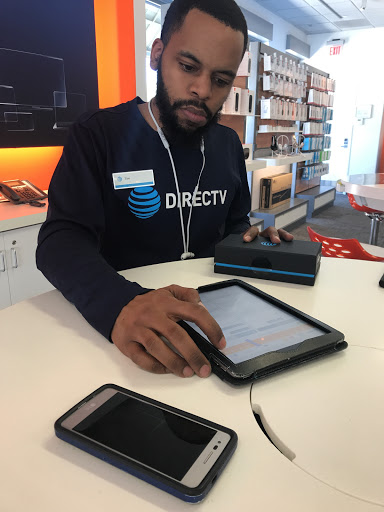 Cell Phone Store «AT&T», reviews and photos, 4770 TX-121, Lewisville, TX 75056, USA