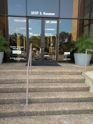 Barber Shop «Woodlake Barber Shop», reviews and photos, 2537 S Gessner Rd #101, Houston, TX 77063, USA