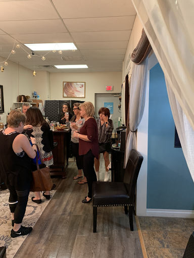 Hair Salon «Salon Tracery LLC», reviews and photos, 330 Falconer Dr # C, Covington, LA 70433, USA